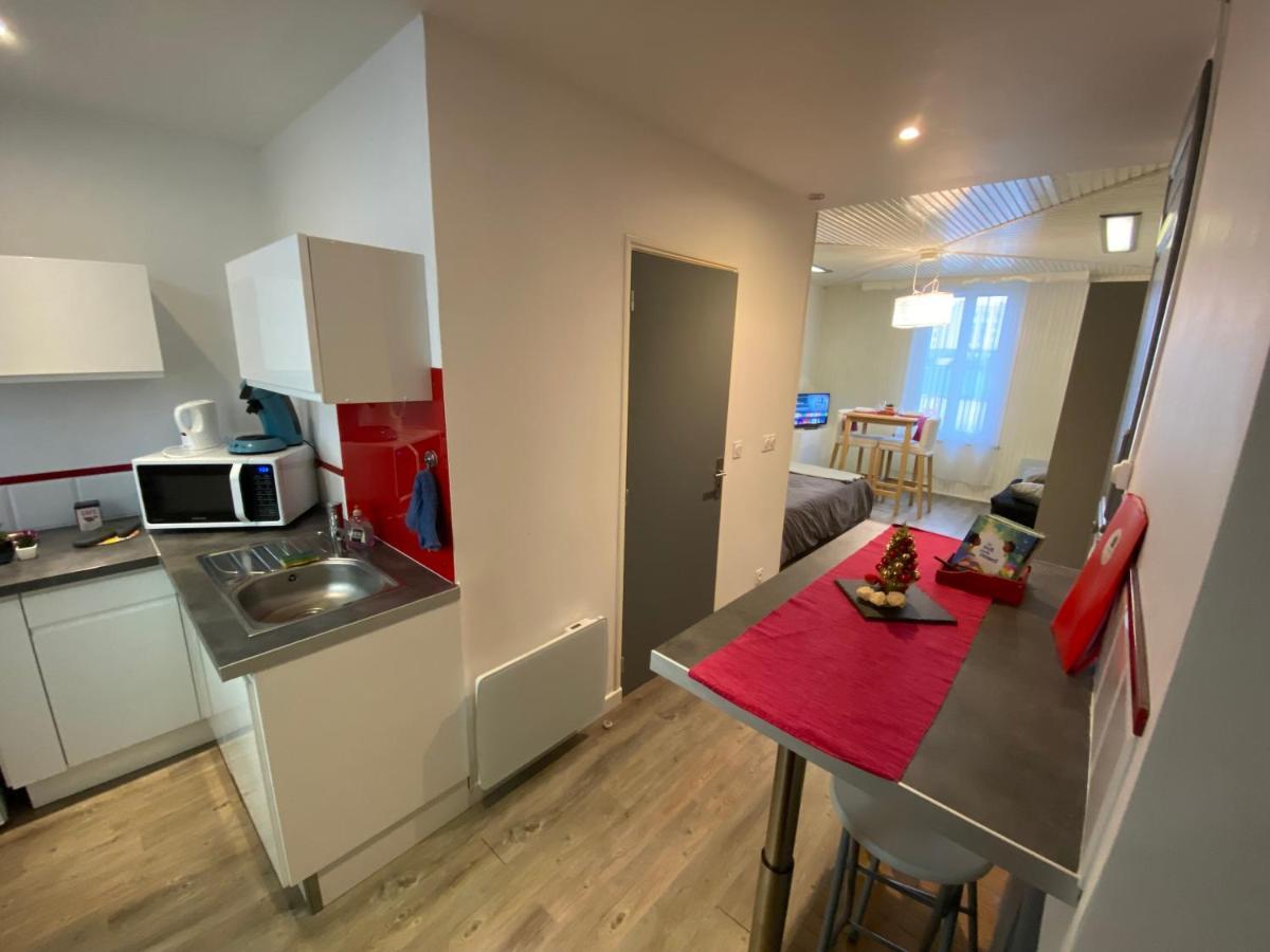 Ferienwohnung Au Bouquet Troyen - Wifi - Calme Et Tranquillite Troyes Exterior foto